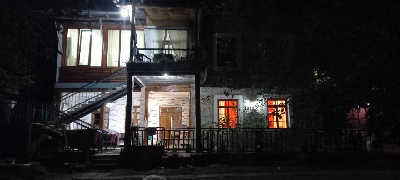 Alex B&B Kapan Exterior photo