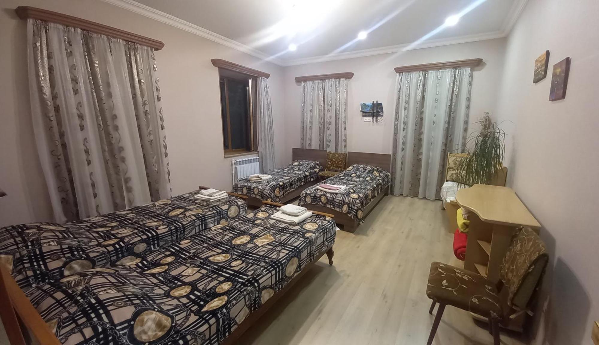 Alex B&B Kapan Exterior photo